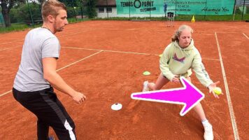 Tennis-Geschwindigkeits- und Beweglichkeitsübungen mit Kegeln