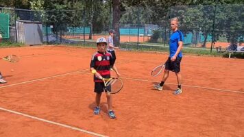 Tennisübungen für Anfänger: Spielerische Trainingsideen für alle Altersgruppen