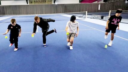 Tennis Hand-Auge-Koordination Übungen mit Tennisball